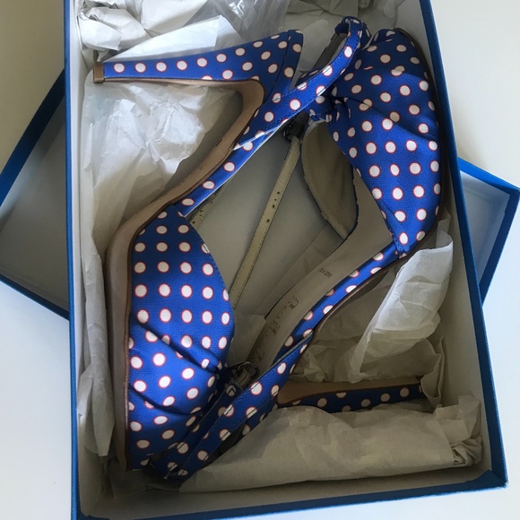 Chic Blue Polka Dot Platform Heels - Picture 1 of 6